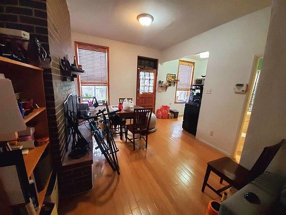 4th image of 62 15th St