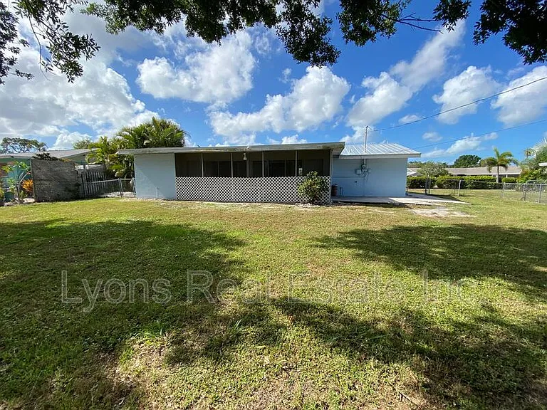 11310 Linda Loma Dr — Photo 19