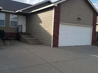1024 E Karla Ct, Haysville, KS 67060