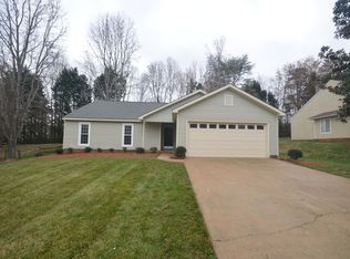 9313 Cedar River Rd, Huntersville, NC 28078