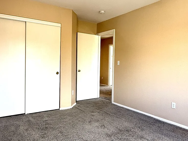 174 Duck Hollow Ave — Photo 36
