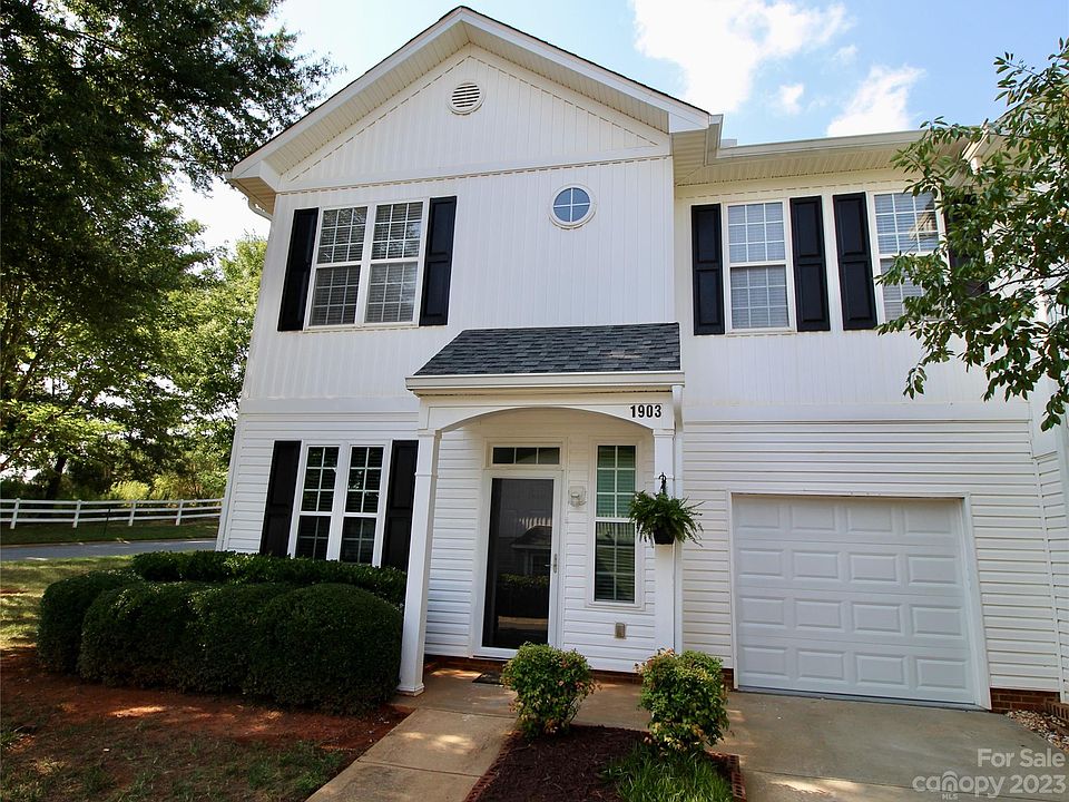 1st image of 1903 Bellflower Dr