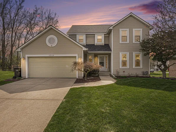 1546 Maple Hollow St SE, Kentwood, MI 49508