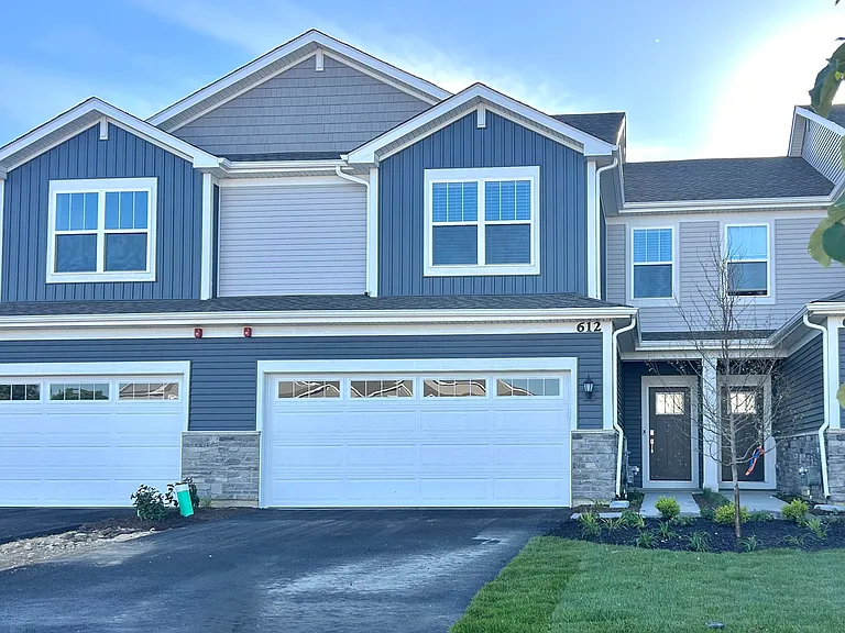 612 Cassia Ct — Photo 1