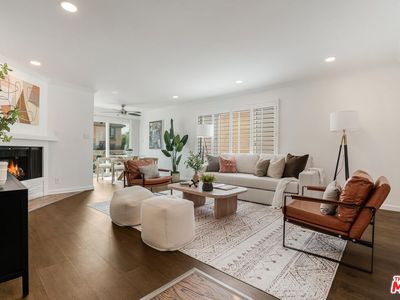 11849 Mayfield Ave APT 101, Los Angeles, CA, 90049