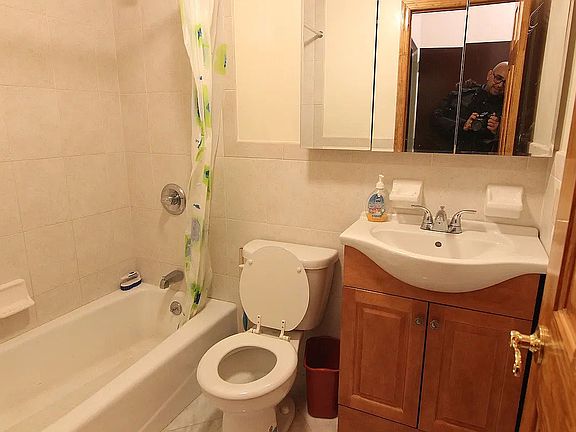 5th image of 48 W 90th St #D3