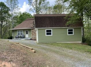 426 Shenendoa Dr, Ellijay, GA 30540