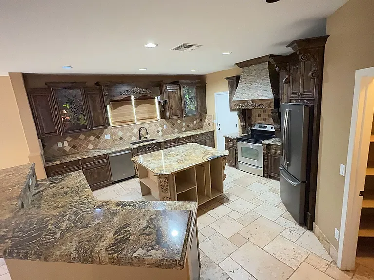 3458 E Merrill Ave — Photo 3