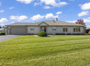 W173N8045 Shady Ln, Menomonee Falls, WI 53051