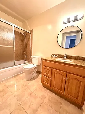 410 N Civic Dr — Photo 21