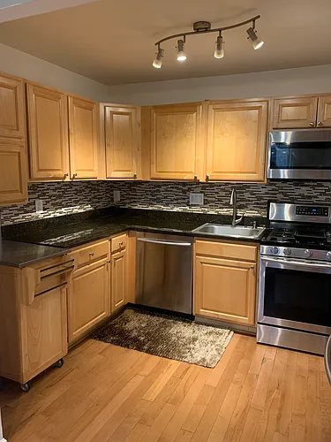 1906 Wilson Ln #102 Photo 1