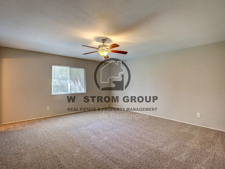 7801 Summerglen Rd — Photo 8