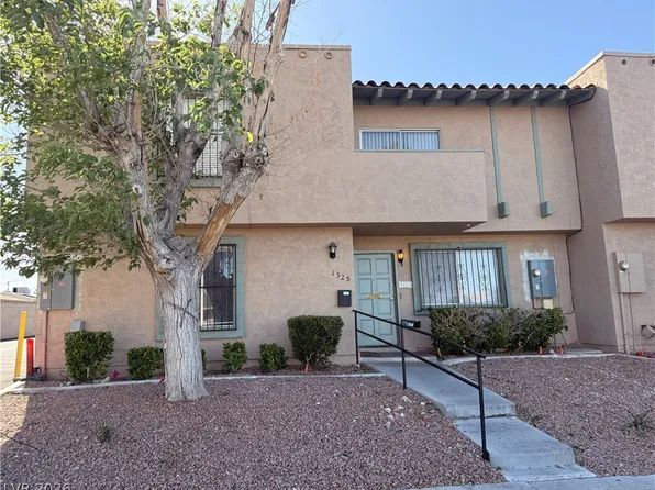 1525 Saylor Way, Las Vegas, NV 89108