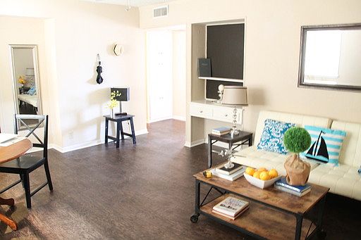 1st image of 2417 Louise St APT 7