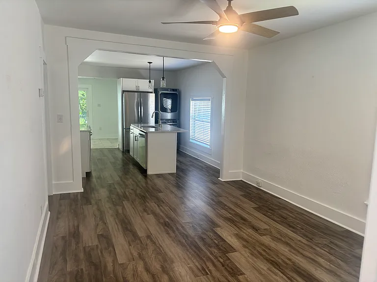 602 N Grosse Ave — Photo 11