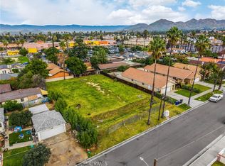 1871 10th St #21, Riverside, CA 92507