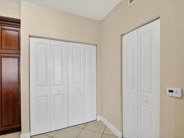 1660 Renaissance Commons Blvd #2517 — Photo 10