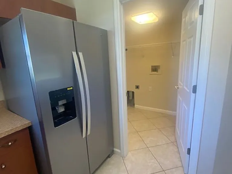 1 Ryarbor Dr #B — Photo 10