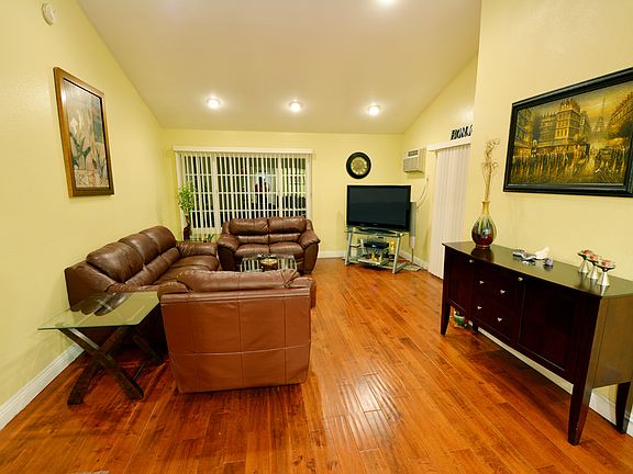 3rd image of 28915 Thousand Oaks Blvd Unit 2006