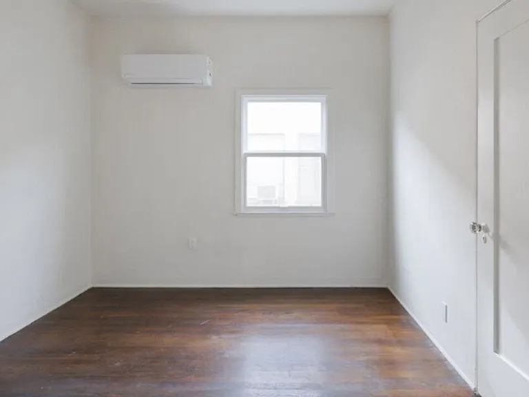 409 N Curson Ave — Photo 9