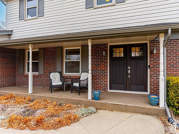 3rd image of 4966 Brigadoon Rd