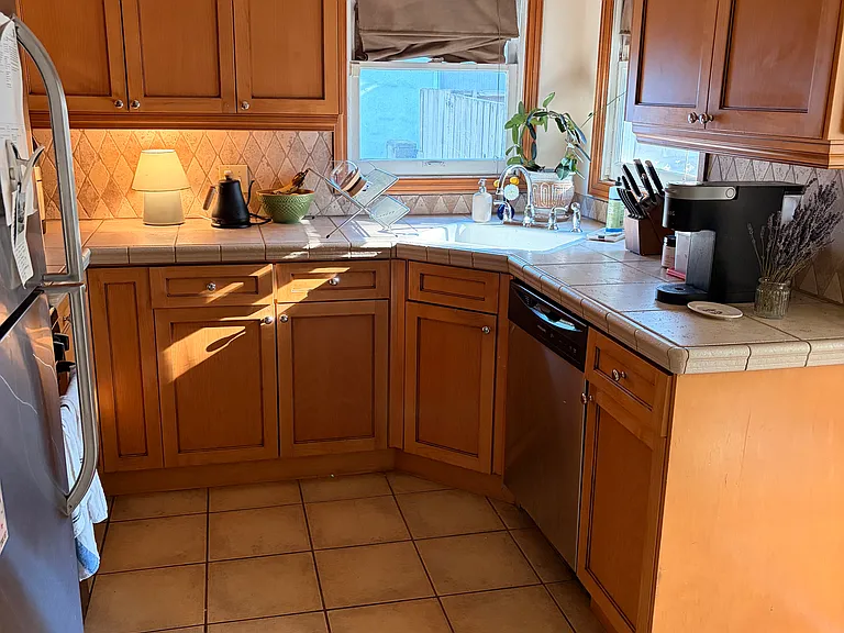981 N Echo Ave — Photo 12