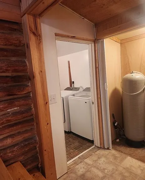 Laundry / Utility Closet