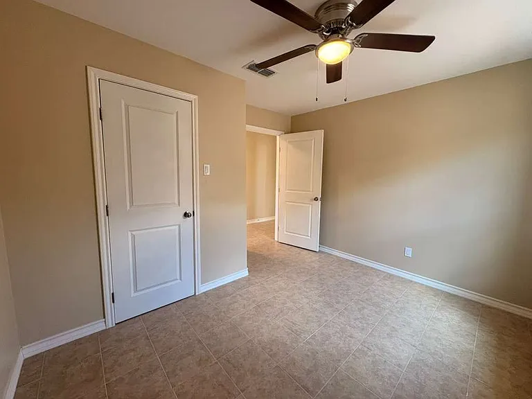 4018 San Agustin Ave #L — Photo 7