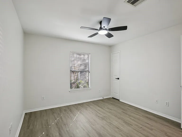 1705 Stuart St — Photo 24