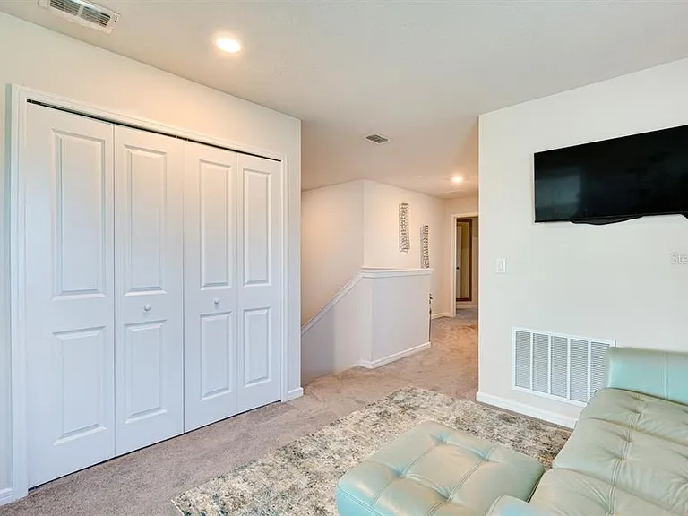 5443 Elmview Xing — Photo 17
