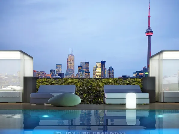629 King St W Unit 215, Toronto, ON M5V 0G9
