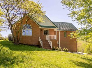 427 Johnston Rd, Marion, VA 24354