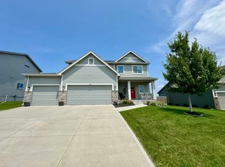 11310 Fenwick St, Papillion, NE 68046