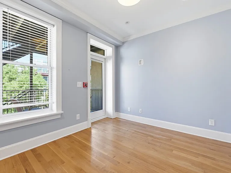 604 Adams St #4 — Photo 12