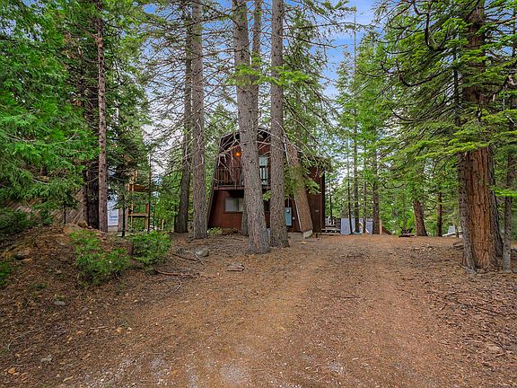 2nd image of 1137 Lassen View Dr