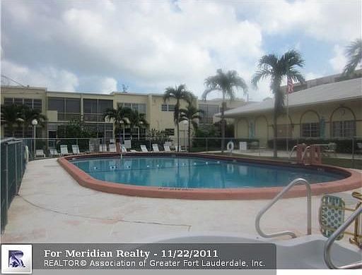 3rd image of 1250 Atlantic Shores Blvd APT 101