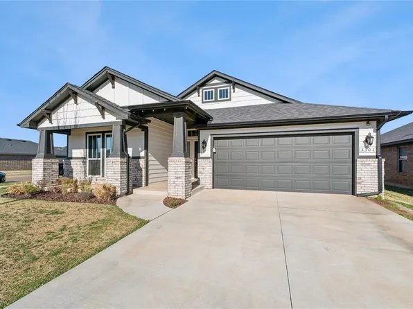 3301 Mount Nebo Dr, Yukon, OK 73099