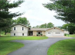 3145 Sandy Beach Rd NE, Solon, IA 52333