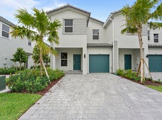 124 SW 184th Way, Hollywood, FL 33029