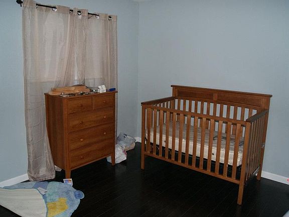3rd image of 5943 Altamont Dr