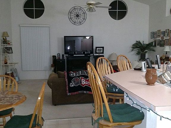 3rd image of 3323 Silvermoon Dr