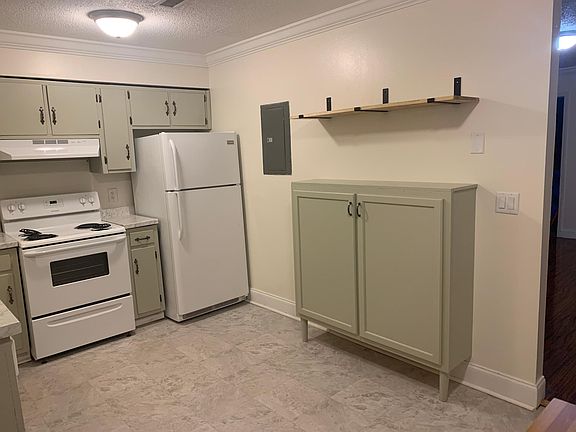 Kitchen with pantry cabinet (right side)