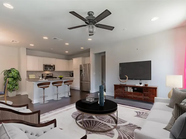 13800 Lyndhurst St Unit 221, Austin, TX 78717