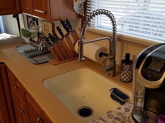 4th image of 4102 Grindley Park St