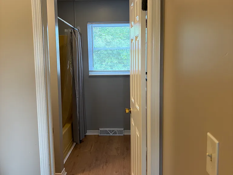 141 E South St — Photo 15