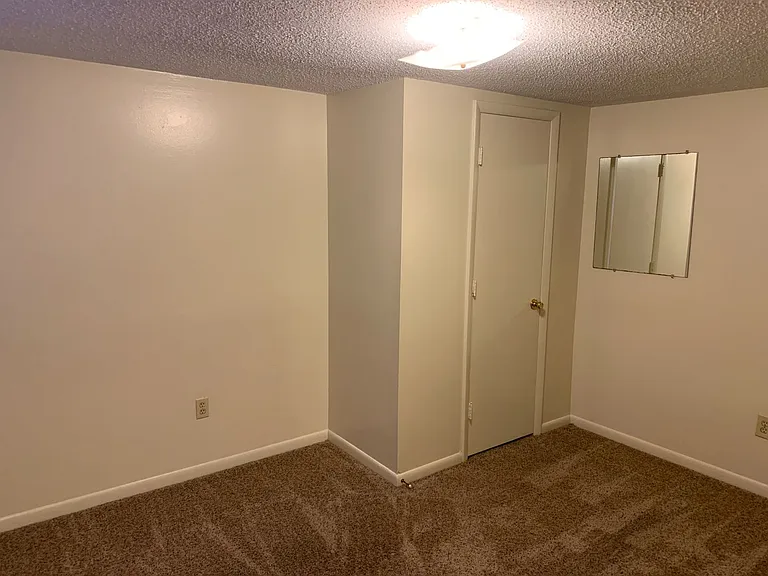 500 Wilson Ave — Photo 3