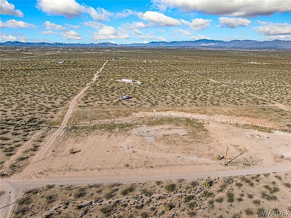 3rd image of 3224 S Amythest Rd