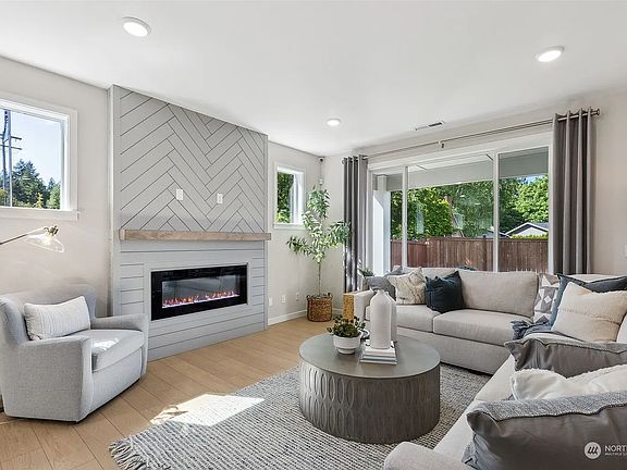 4th image of 5157 81st Ave NE