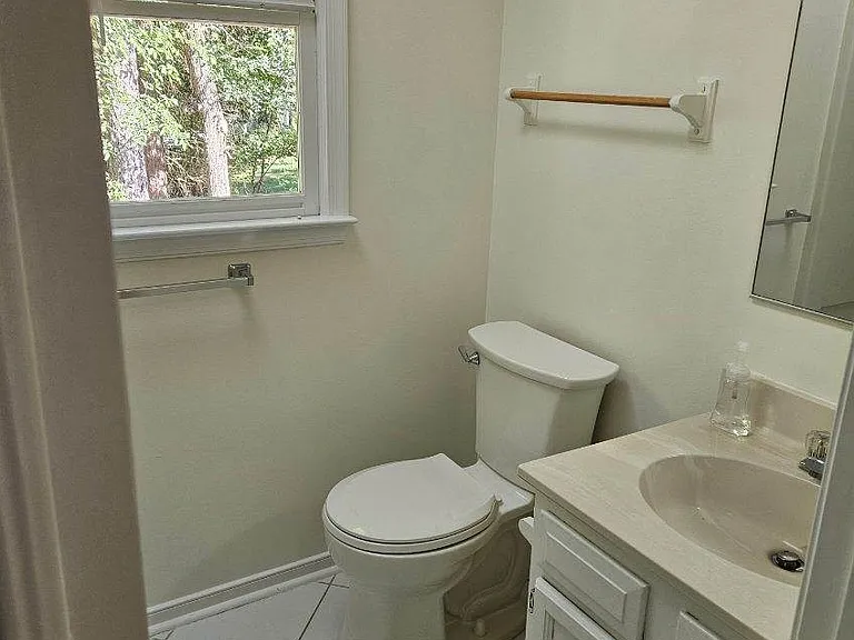 4419 Fort McHenry Pkwy — Photo 24