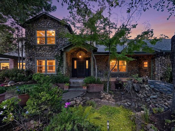2nd image of 13331 Valley Vista Ct